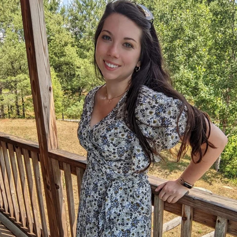 Meet your Posher, Sabrina